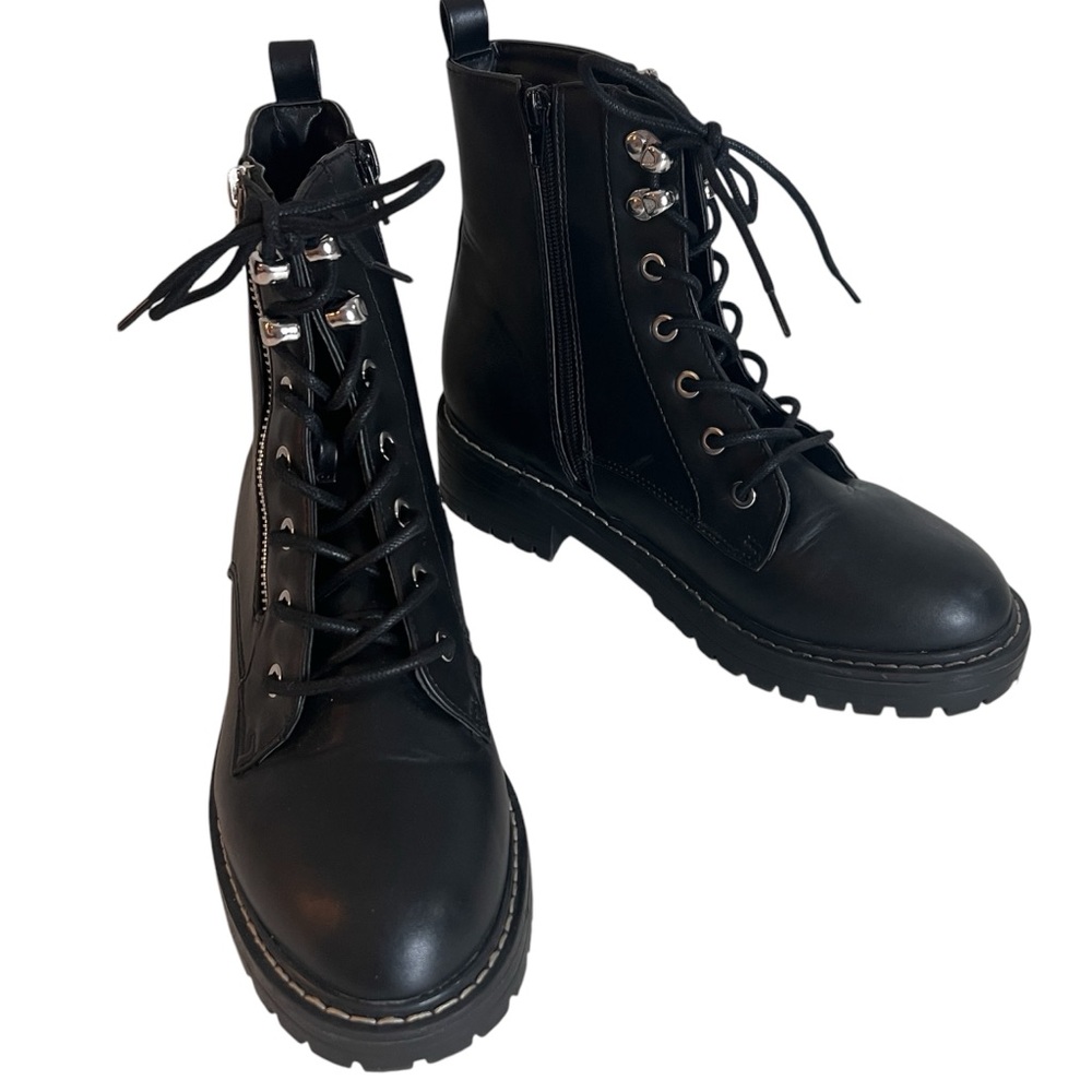 Madden Girl Ozzie Black Combat Boots Lace up Zipper Detail Womens Size 7.5M